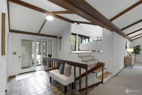 8371 Medway Lane NE Bainbridge Island WA 98110