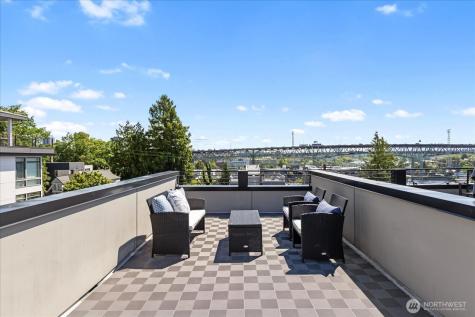 3953 1st Avenue NE Seattle WA 98105