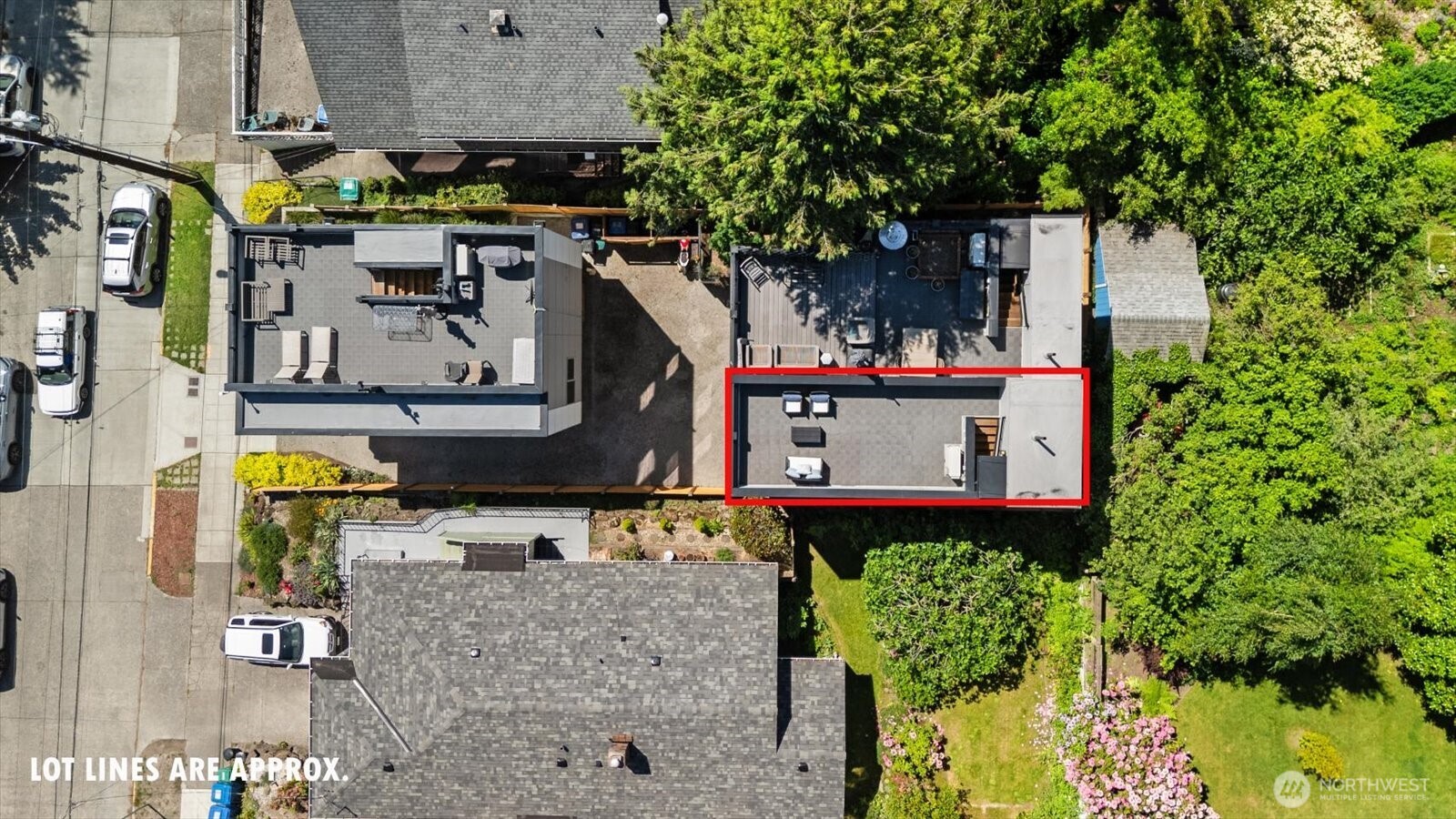 3953 1st Avenue NE Seattle WA 98105