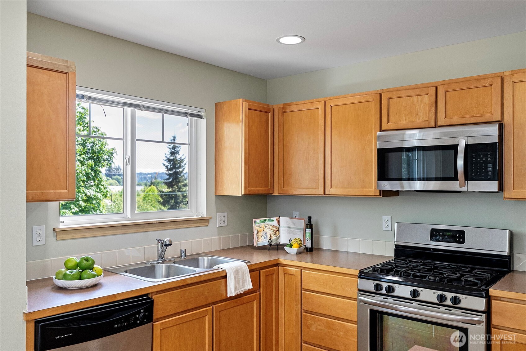 110 S Cambrian Avenue Bremerton WA 98312