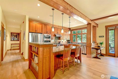 33 Freestone Lake Drive Mazama WA 98833