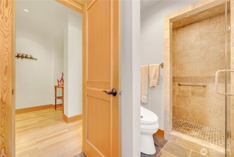 33 Freestone Lake Drive Mazama WA 98833