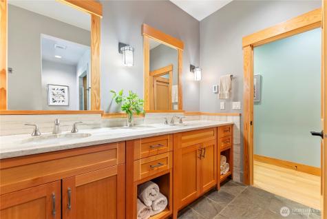 33 Freestone Lake Drive Mazama WA 98833