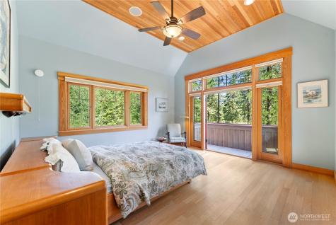 33 Freestone Lake Drive Mazama WA 98833