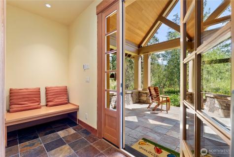 33 Freestone Lake Drive Mazama WA 98833