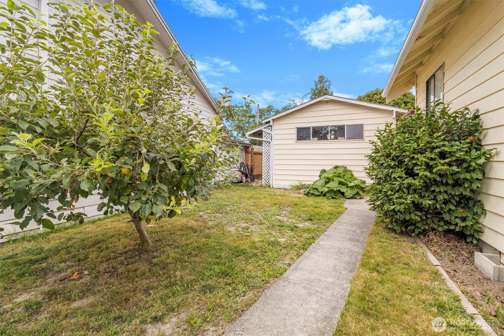 310 Second Street Sumas WA 98295