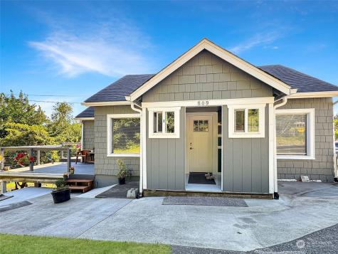 809 Oak Street Aberdeen WA 98520
