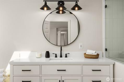 11216 E Riverside Drive Bothell WA 98011