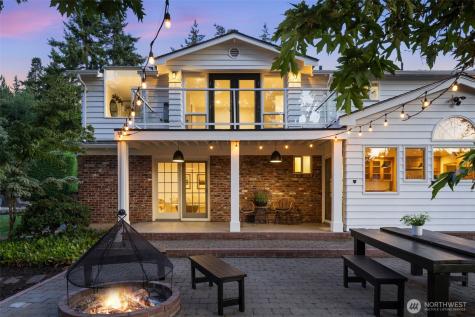 11216 E Riverside Drive Bothell WA 98011