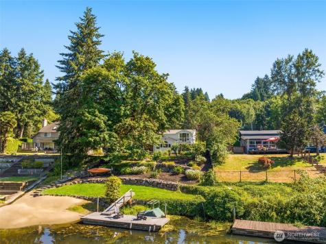 11216 E Riverside Drive Bothell WA 98011