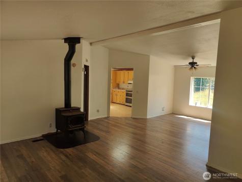 440 W Haven Drive Elma WA 98541