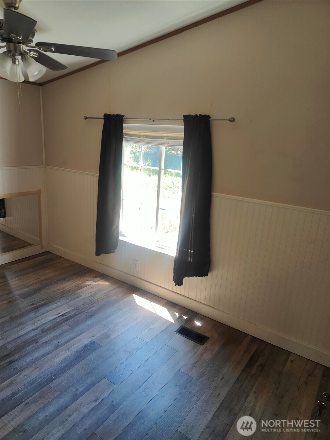440 W Haven Drive Elma WA 98541