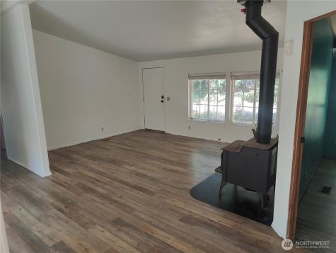 440 W Haven Drive Elma WA 98541
