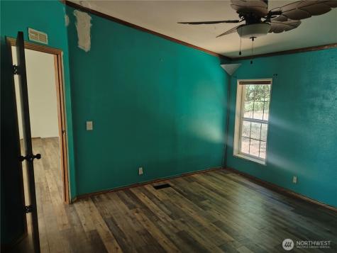 440 W Haven Drive Elma WA 98541