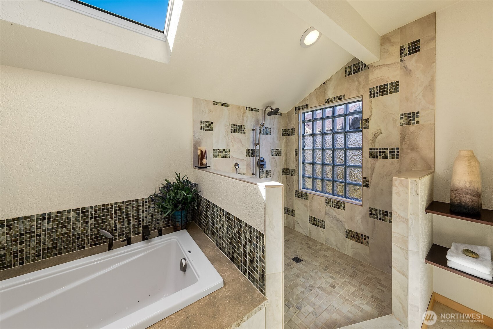 4906 Marshall Road Clinton WA 98236