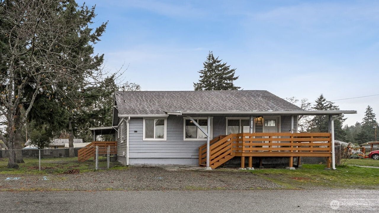 17403 Spanaway Lane E Spanaway WA 98387