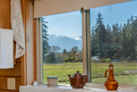 1688 Finn Hall Road Port Angeles WA 98362