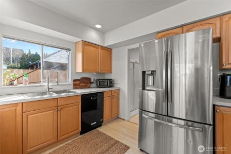 1721 Mcdougall Avenue Everett WA 98201