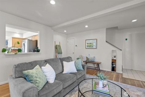 1721 Mcdougall Avenue Everett WA 98201