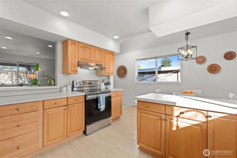 1721 Mcdougall Avenue Everett WA 98201