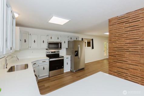 4540 NW Inverness Court Bremerton WA 98312