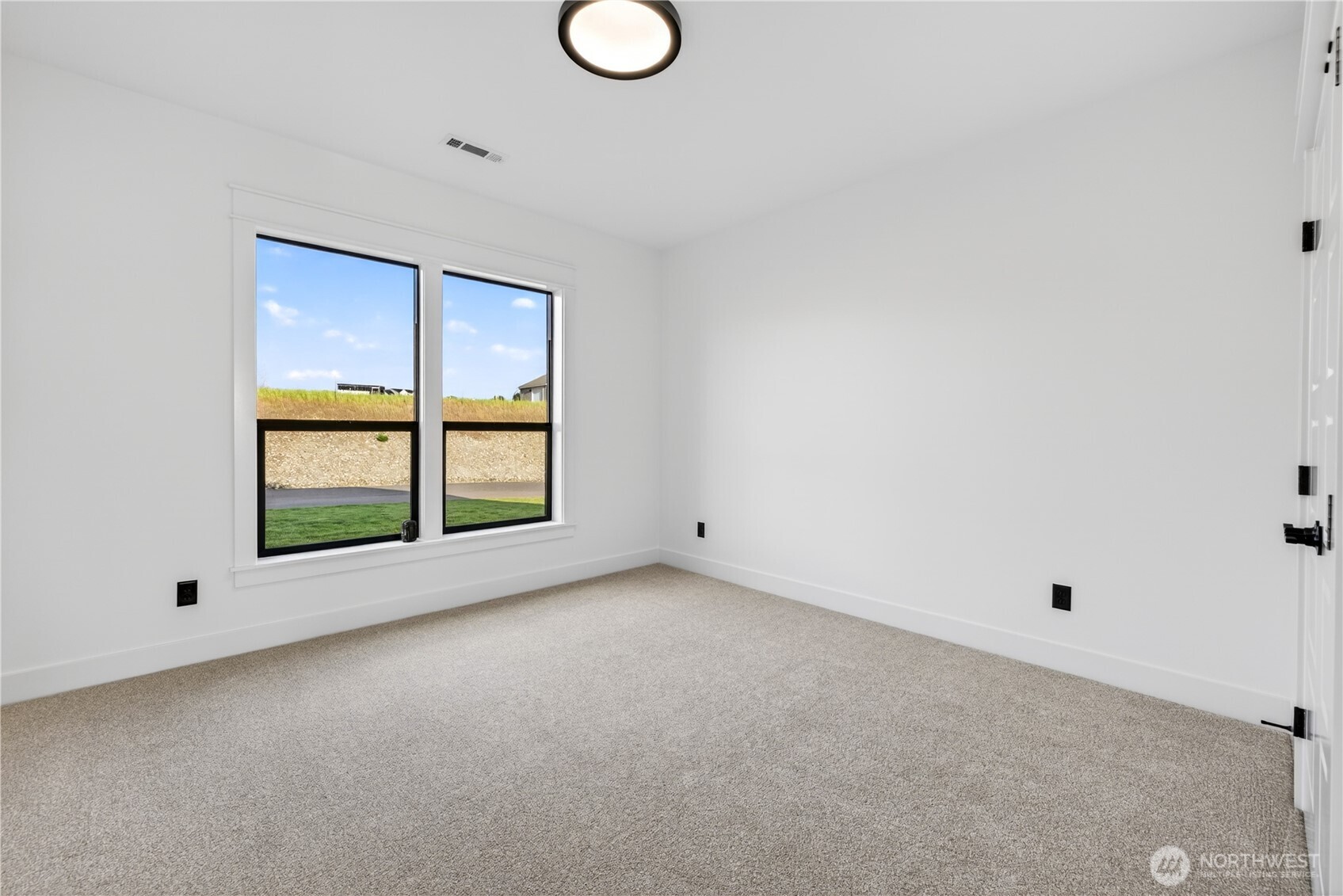 57 Columbia Bluff Lane Pasco WA 99301