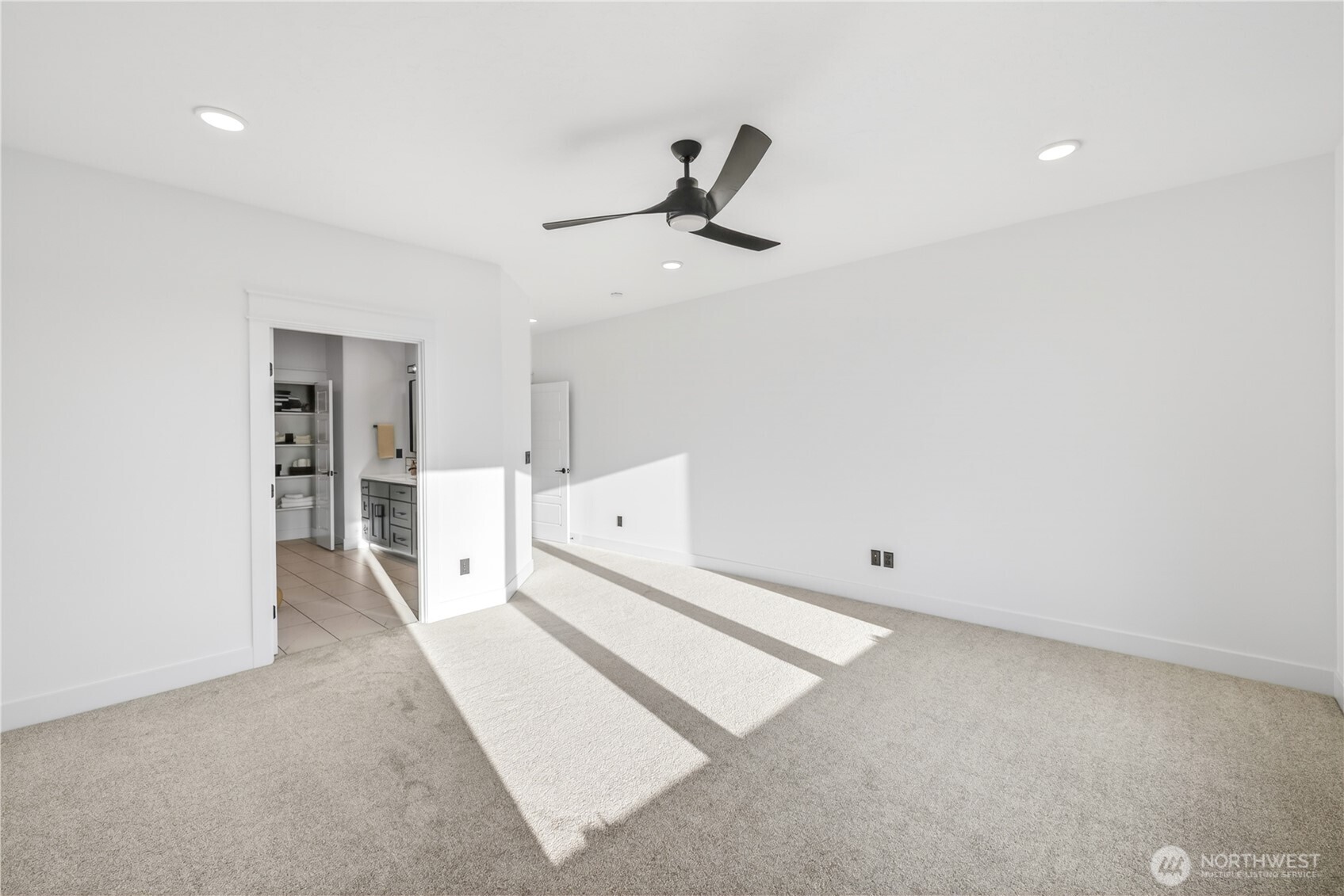 57 Columbia Bluff Lane Pasco WA 99301