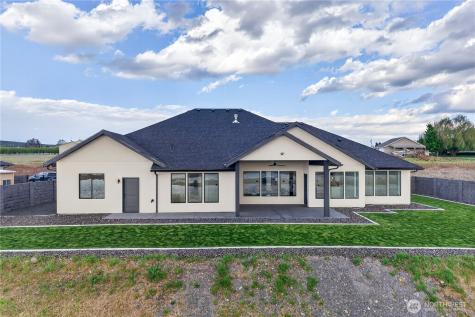 57 Columbia Bluff Lane Pasco WA 99301