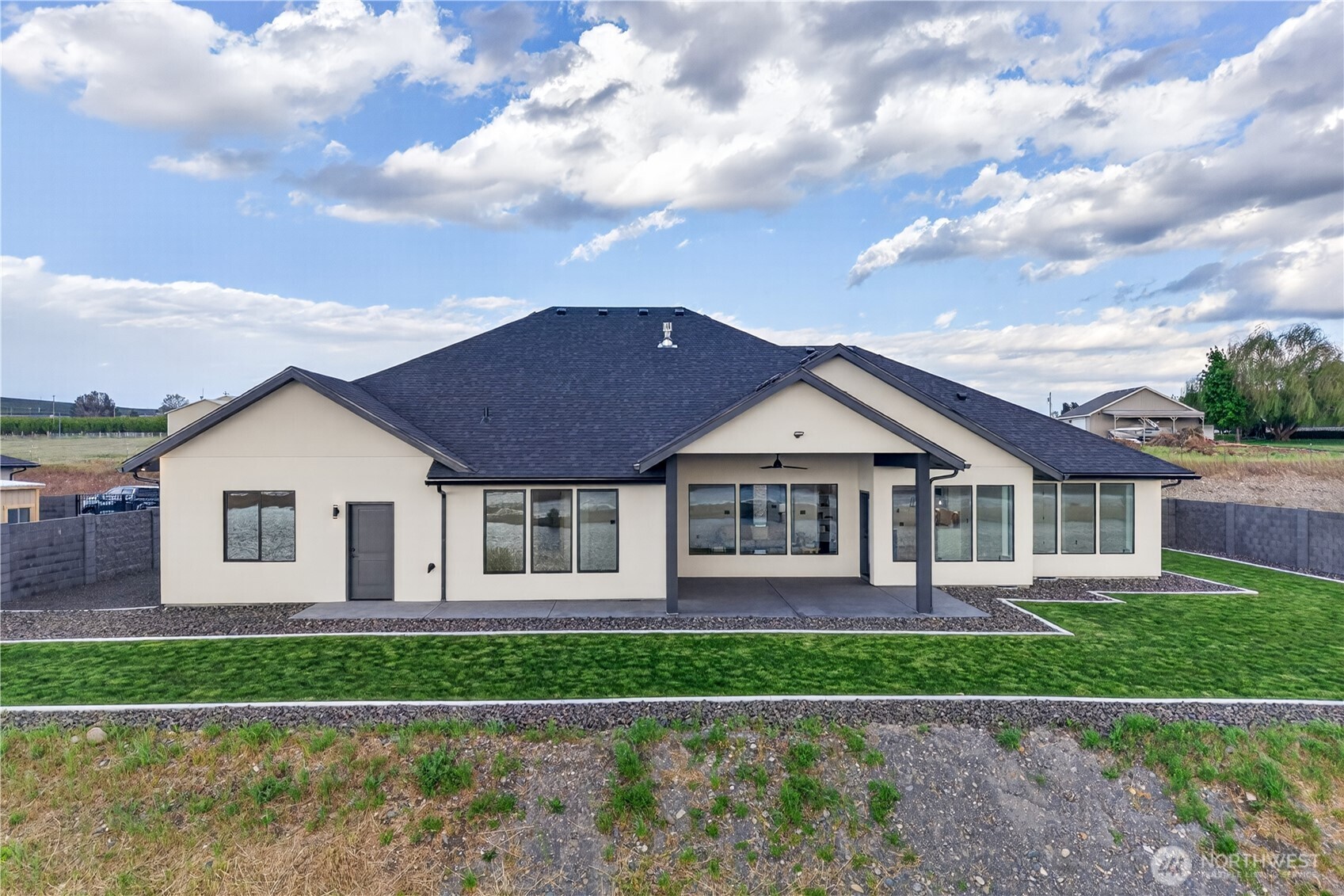57 Columbia Bluff Lane Pasco WA 99301