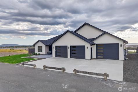 57 Columbia Bluff Lane Pasco WA 99301