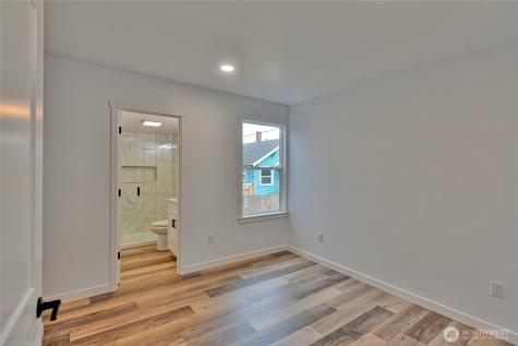 2405 Rockefeller Avenue Everett WA 98201