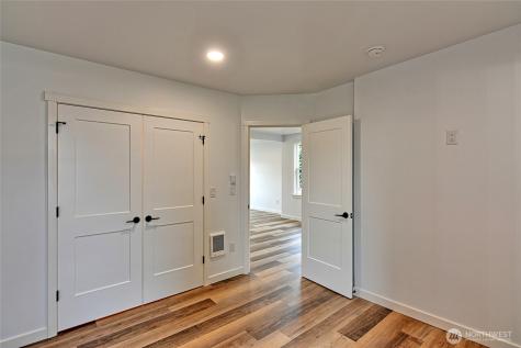 2405 Rockefeller Avenue Everett WA 98201