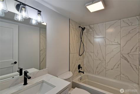 2405 Rockefeller Avenue Everett WA 98201