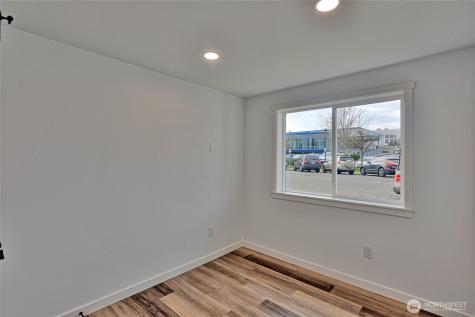 2405 Rockefeller Avenue Everett WA 98201