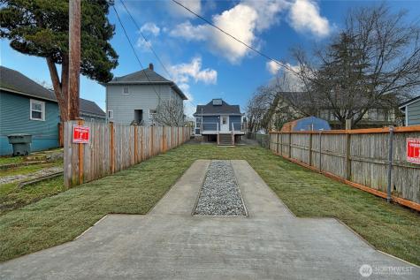 2405 Rockefeller Avenue Everett WA 98201