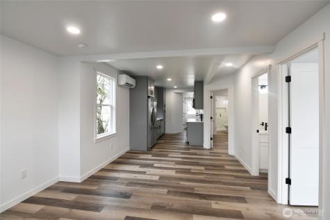 2405 Rockefeller Avenue Everett WA 98201