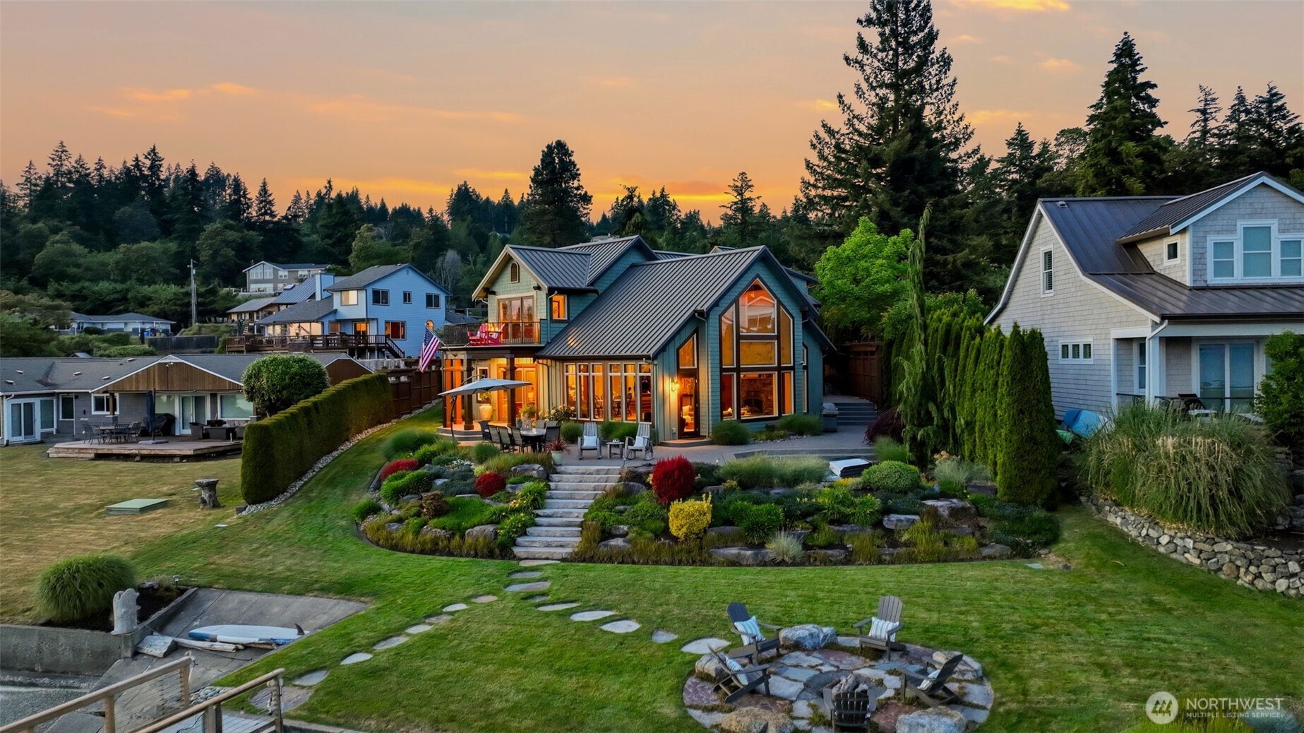 8014 Warren Drive NW Gig Harbor WA 98335