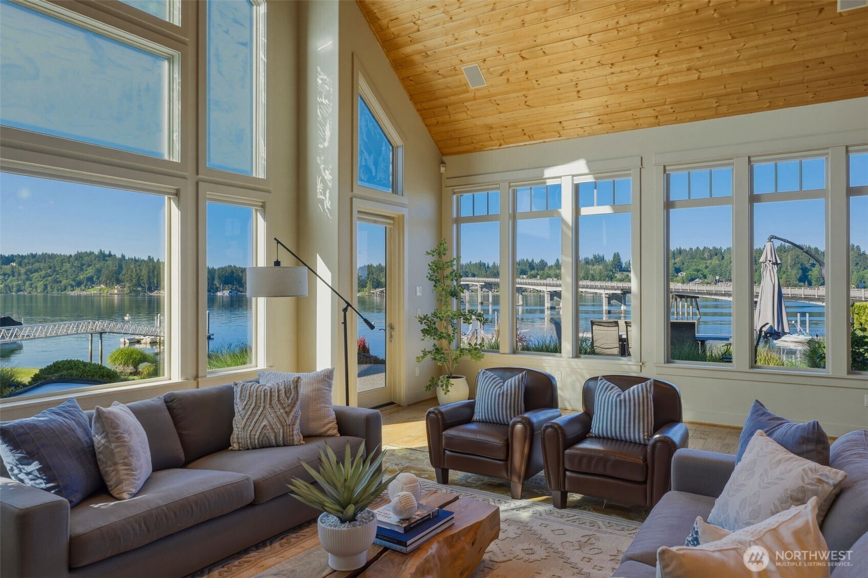 8014 Warren Drive NW Gig Harbor WA 98335
