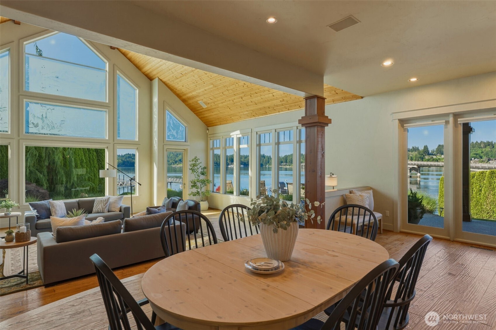 8014 Warren Drive NW Gig Harbor WA 98335