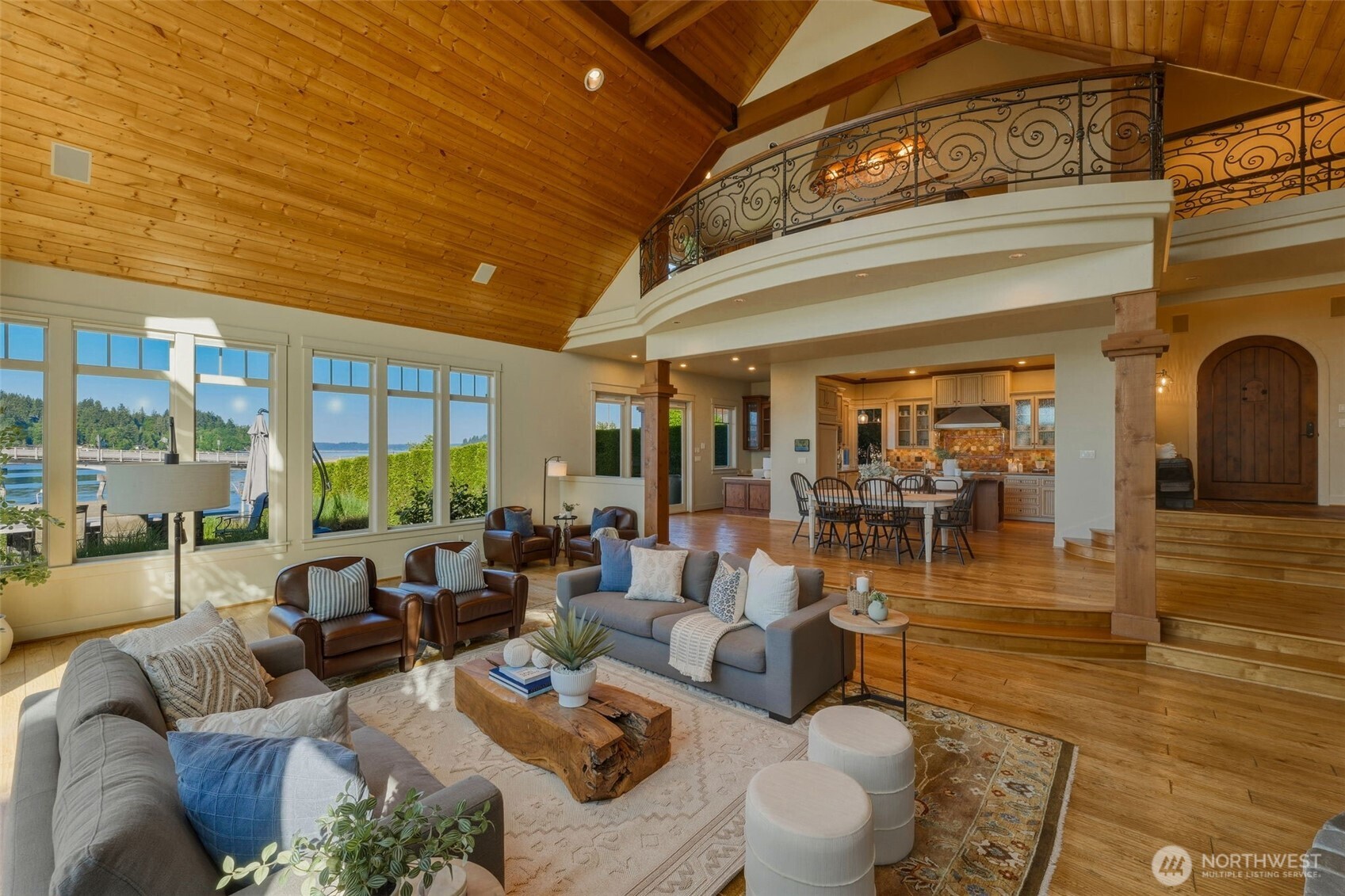 8014 Warren Drive NW Gig Harbor WA 98335