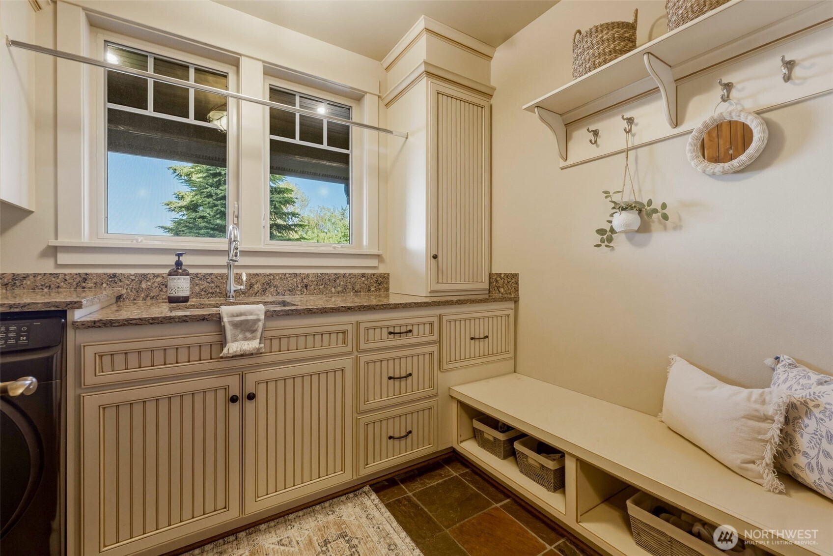 8014 Warren Drive NW Gig Harbor WA 98335