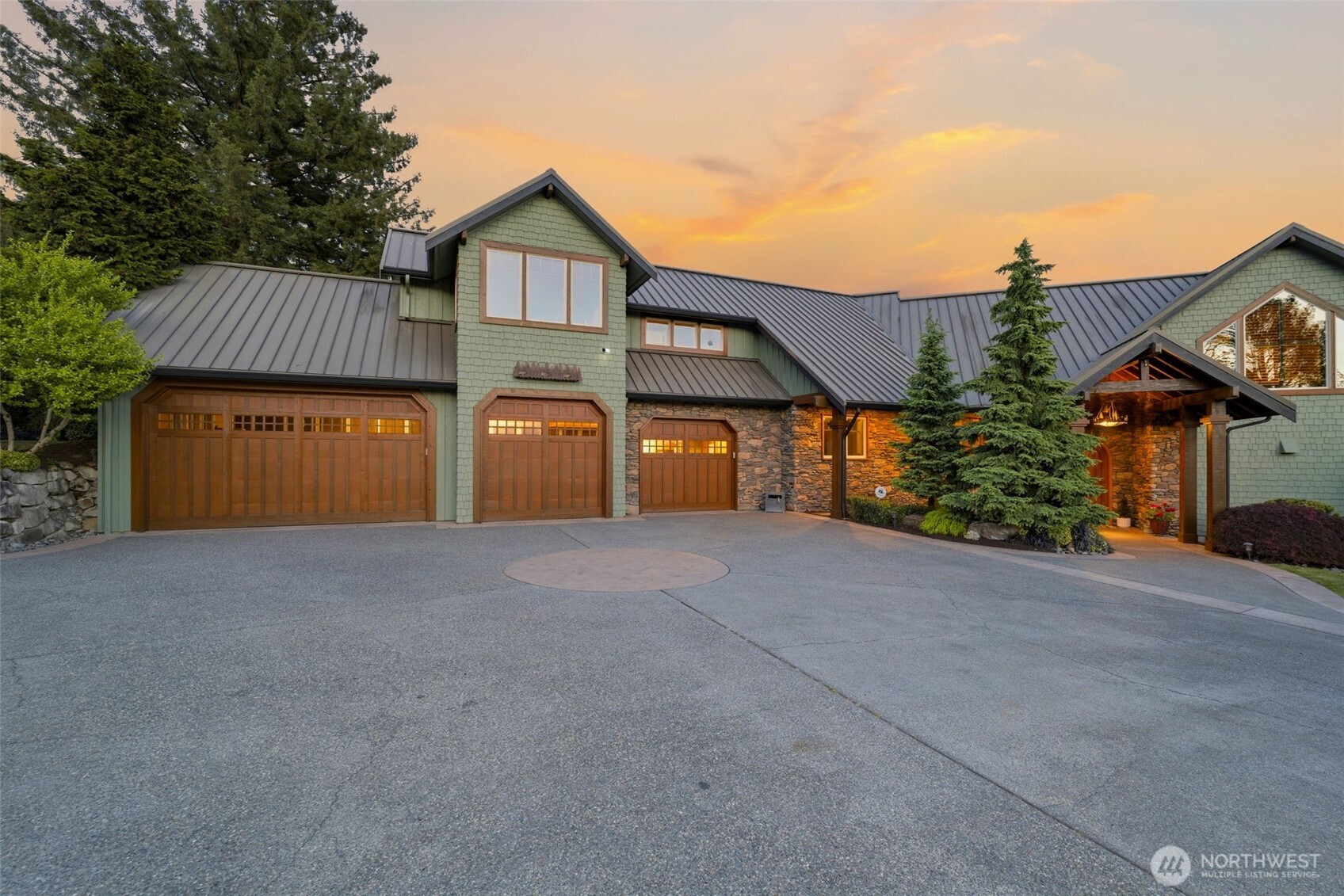 8014 Warren Drive NW Gig Harbor WA 98335