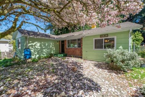 14828 Ashworth Avenue N Shoreline WA 98133