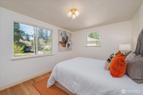 14828 Ashworth Avenue N Shoreline WA 98133