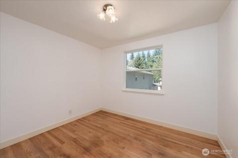 14828 Ashworth Avenue N Shoreline WA 98133
