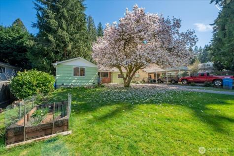 14828 Ashworth Avenue N Shoreline WA 98133