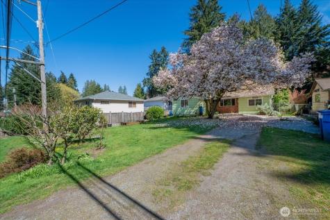 14828 Ashworth Avenue N Shoreline WA 98133