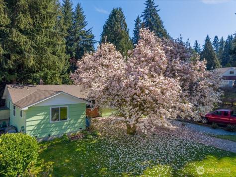 14828 Ashworth Avenue N Shoreline WA 98133