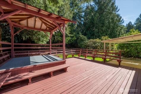 14828 Ashworth Avenue N Shoreline WA 98133