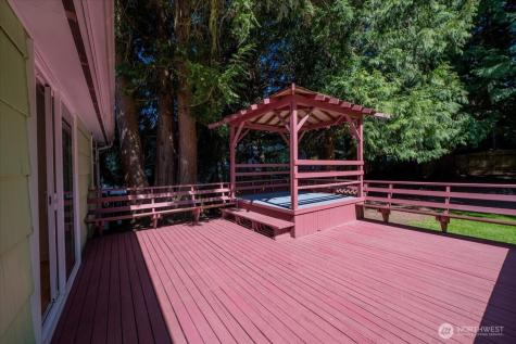 14828 Ashworth Avenue N Shoreline WA 98133